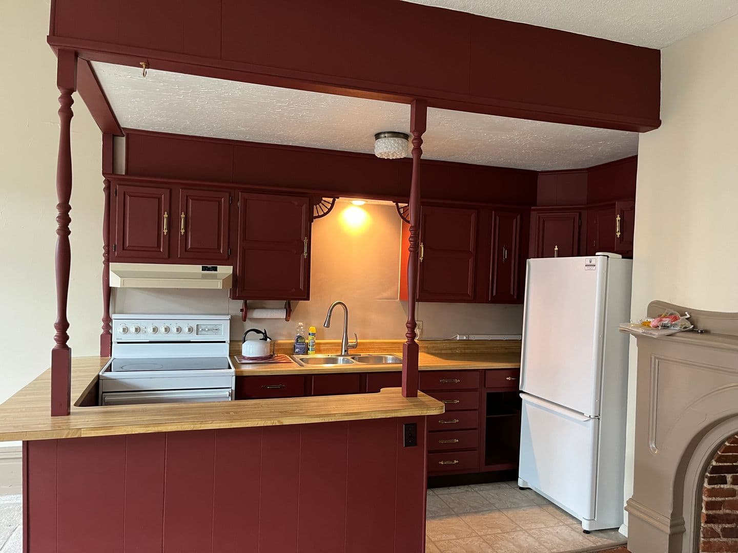 Chambersburg Apartment: 127 Lincoln Way W