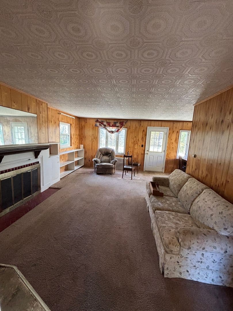 Johnstown House: 216 Leon st