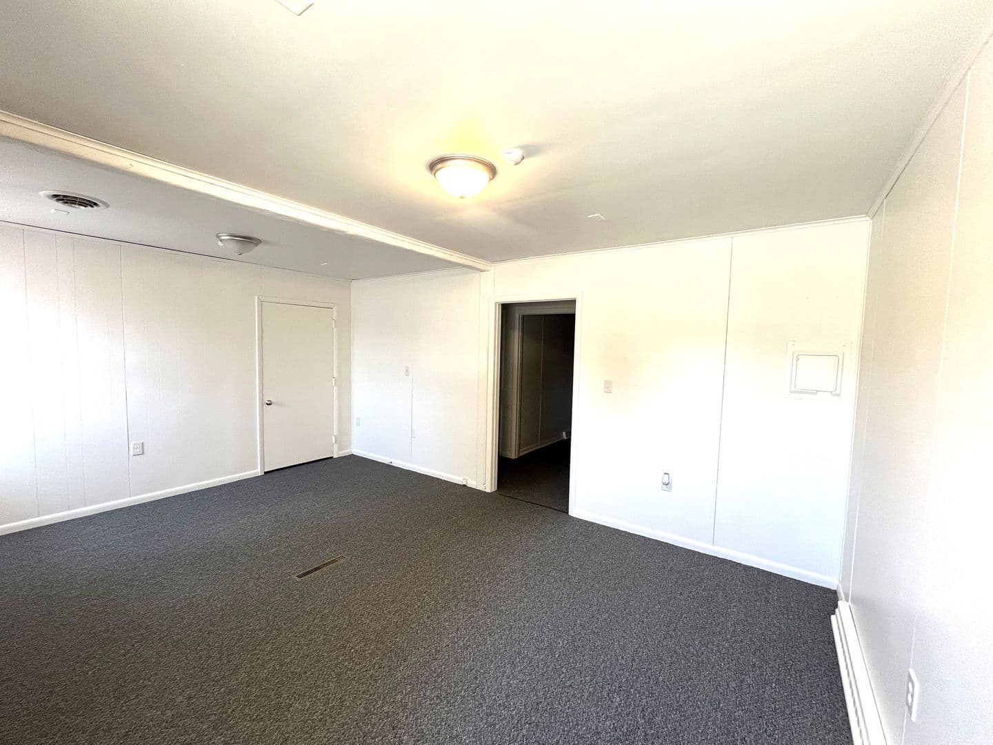 Fayetteville Apartment: 5075 Lincoln Way E