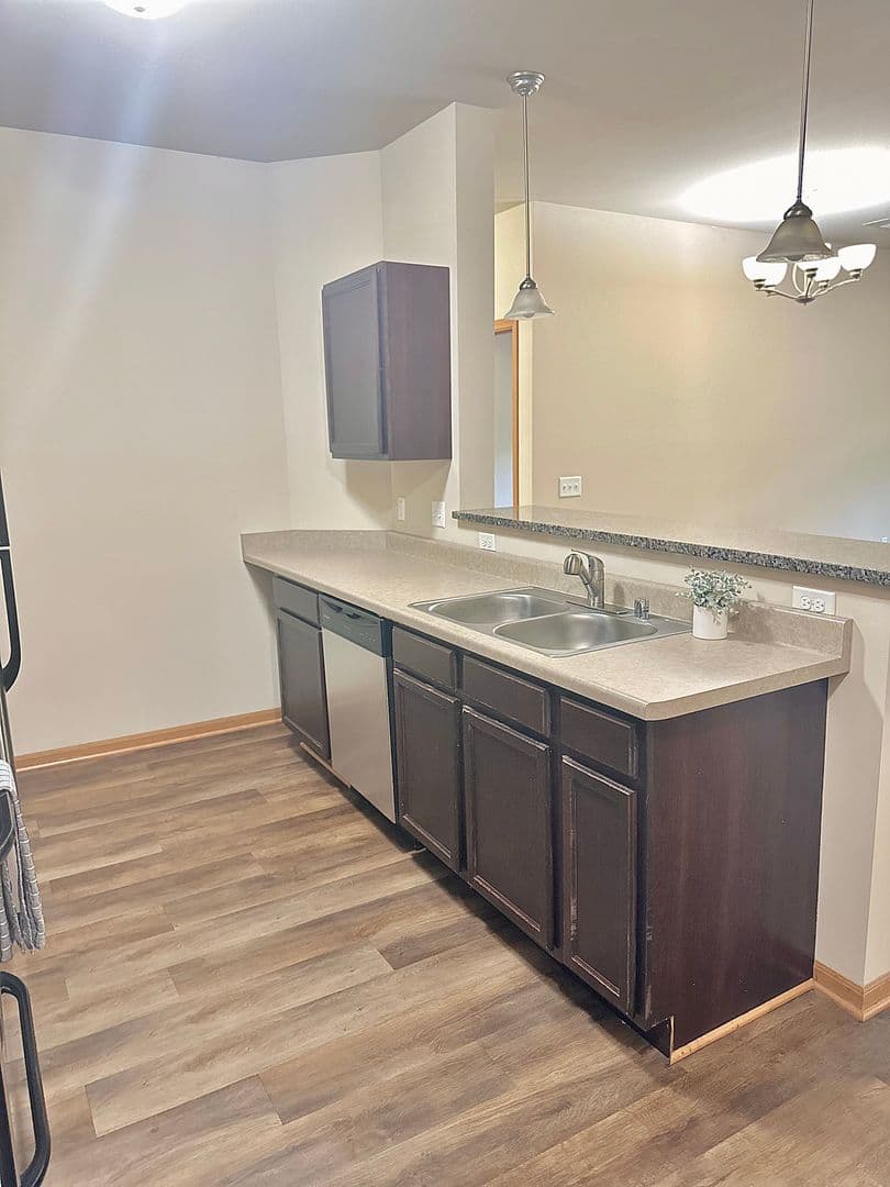 Monona Apartment: 5001 Monona Drive