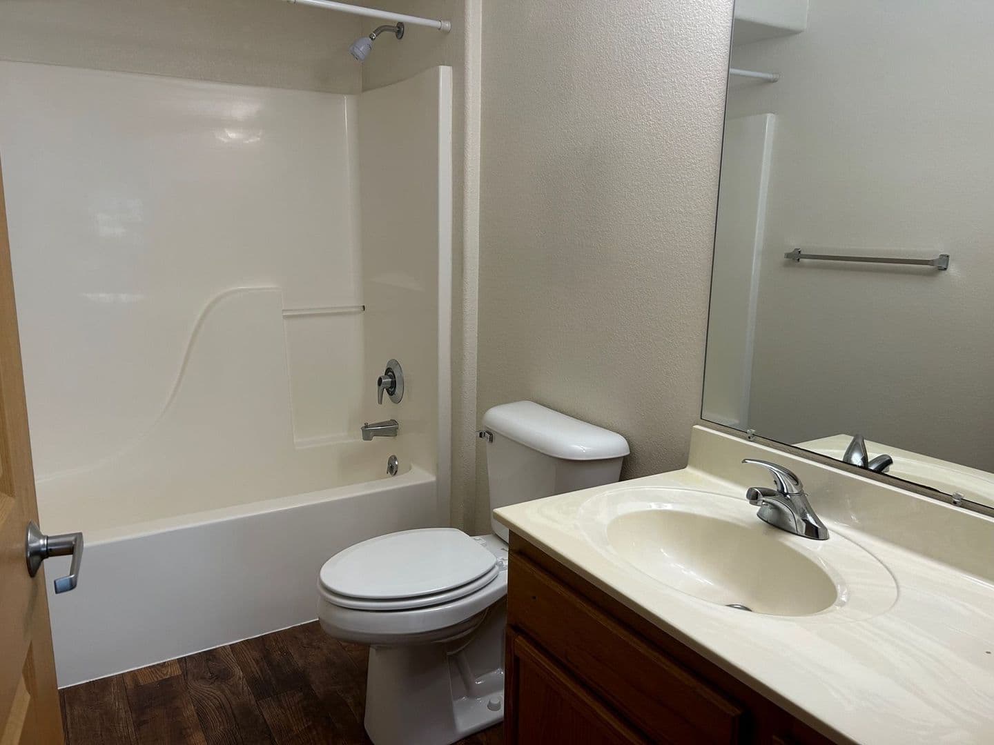 Madison Apartment: 5440 Congress Ave