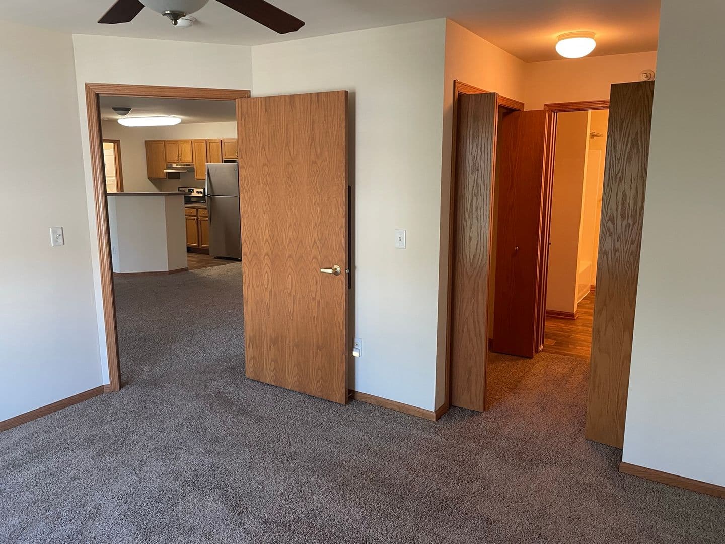 Madison Apartment: 925 Harrington Dr