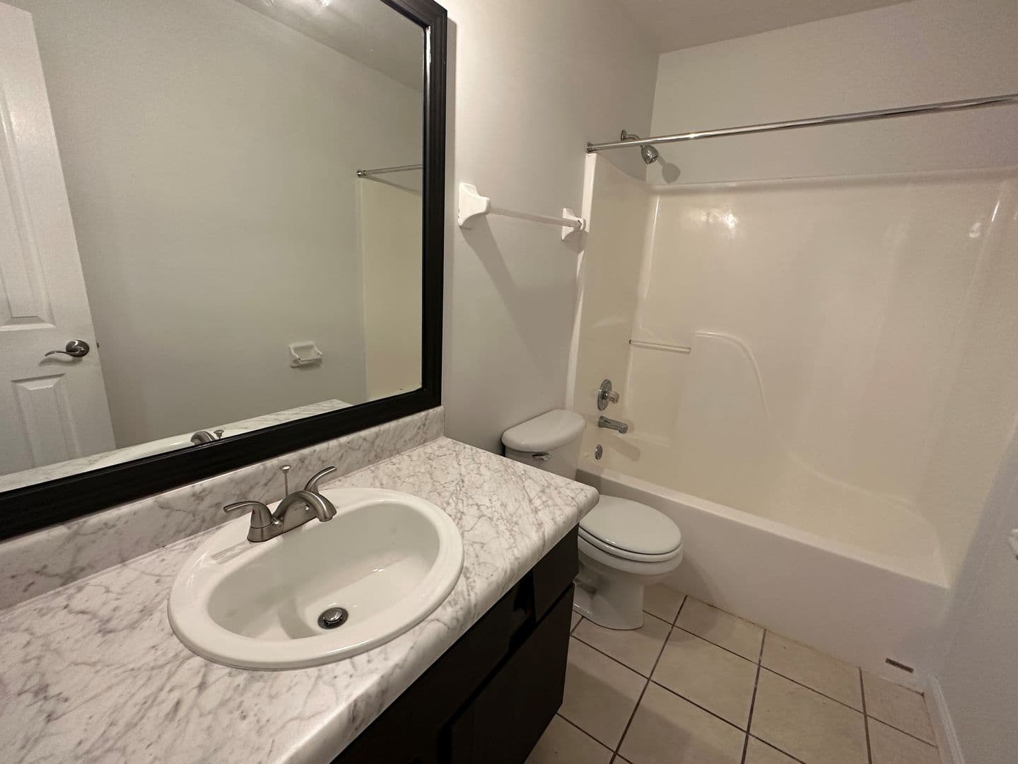Hernando Apartment: 284 Fountain Lane