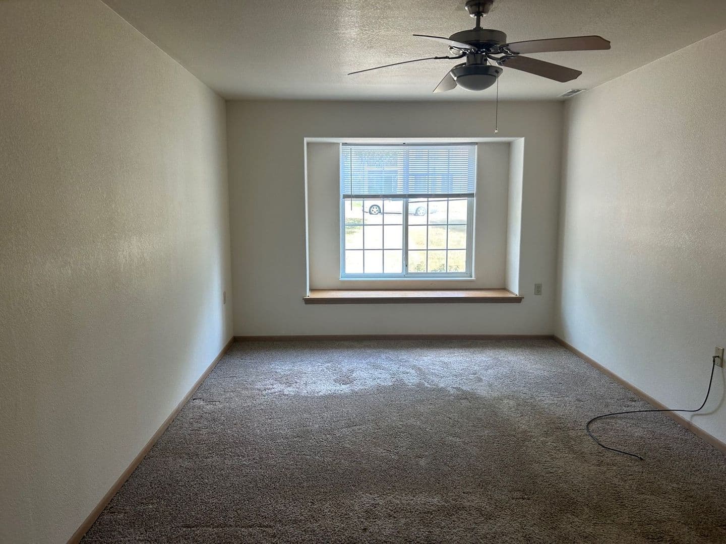 Madison Apartment: 5440 Congress Ave