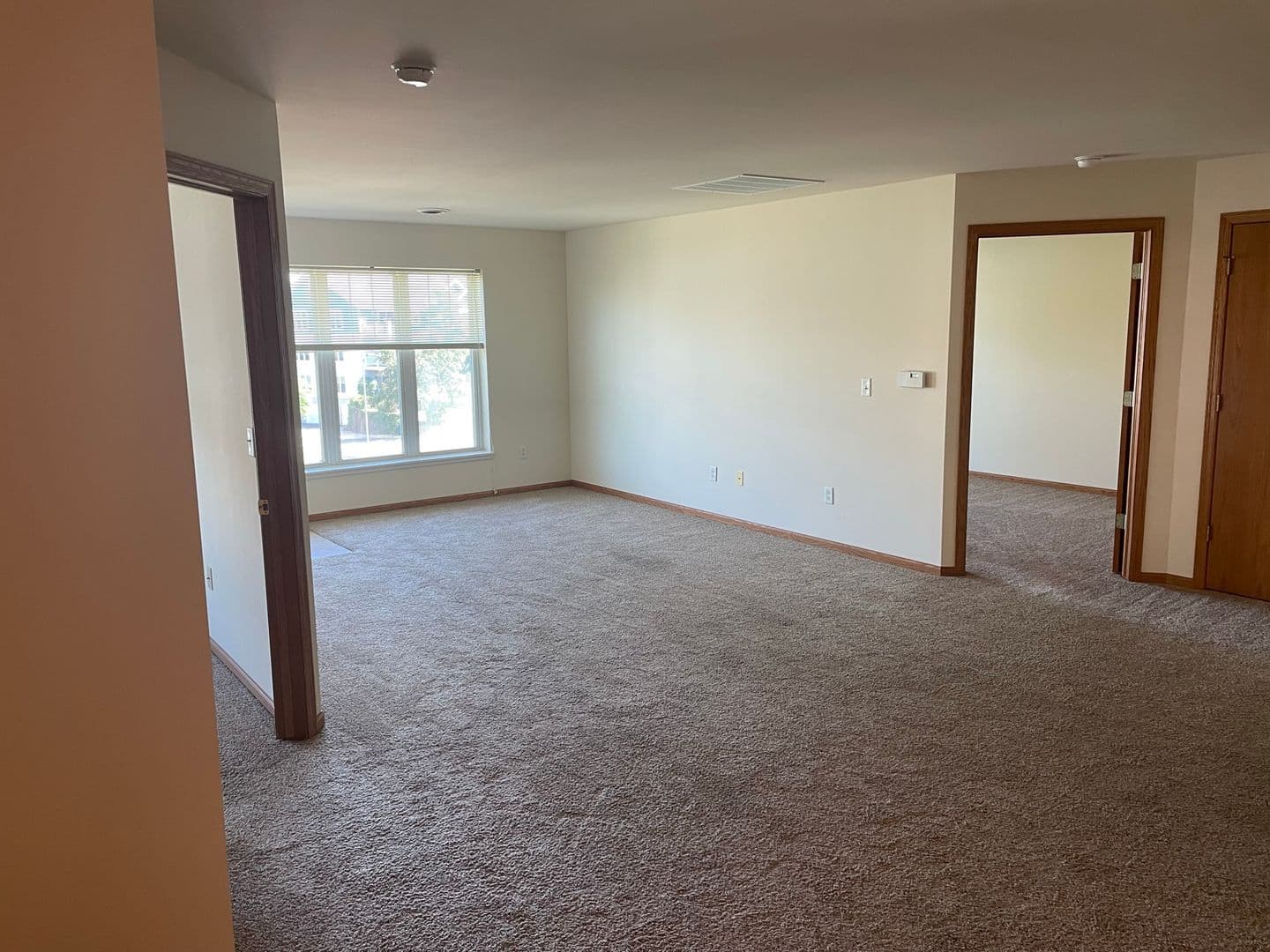 Madison Apartment: 925 Harrington Dr