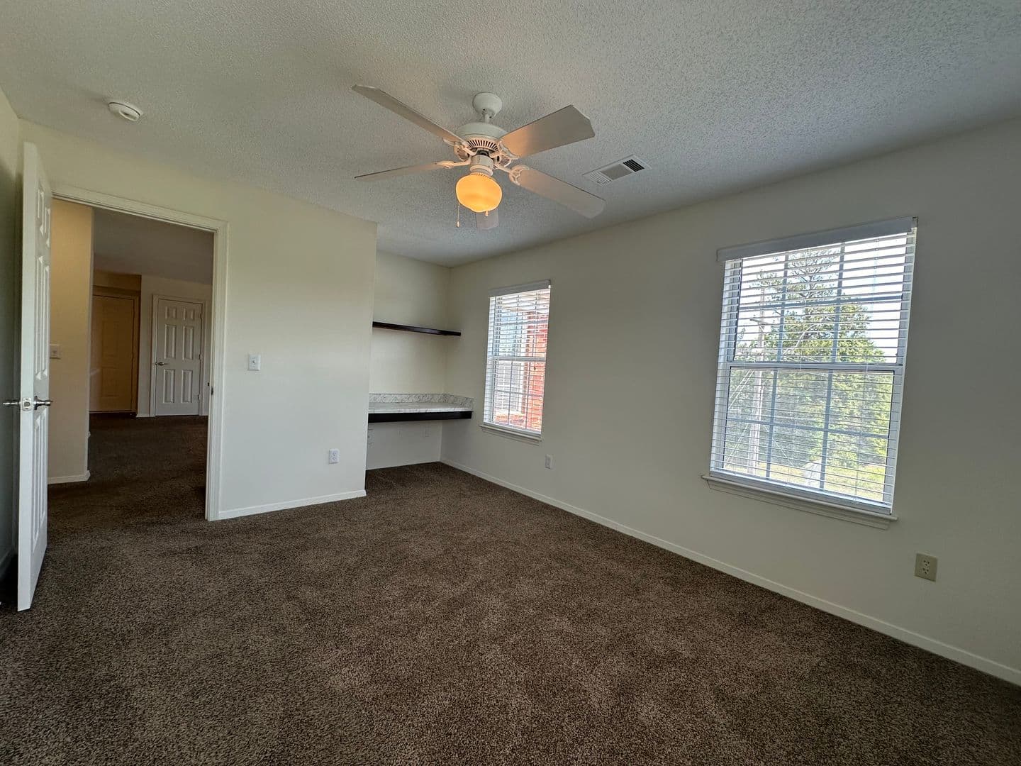 Horn Lake Apartment: 4375 Highway 51 North