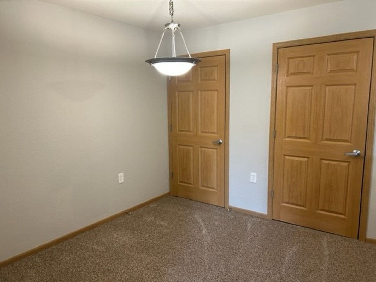 Madison Apartment: 5440 Congress Ave
