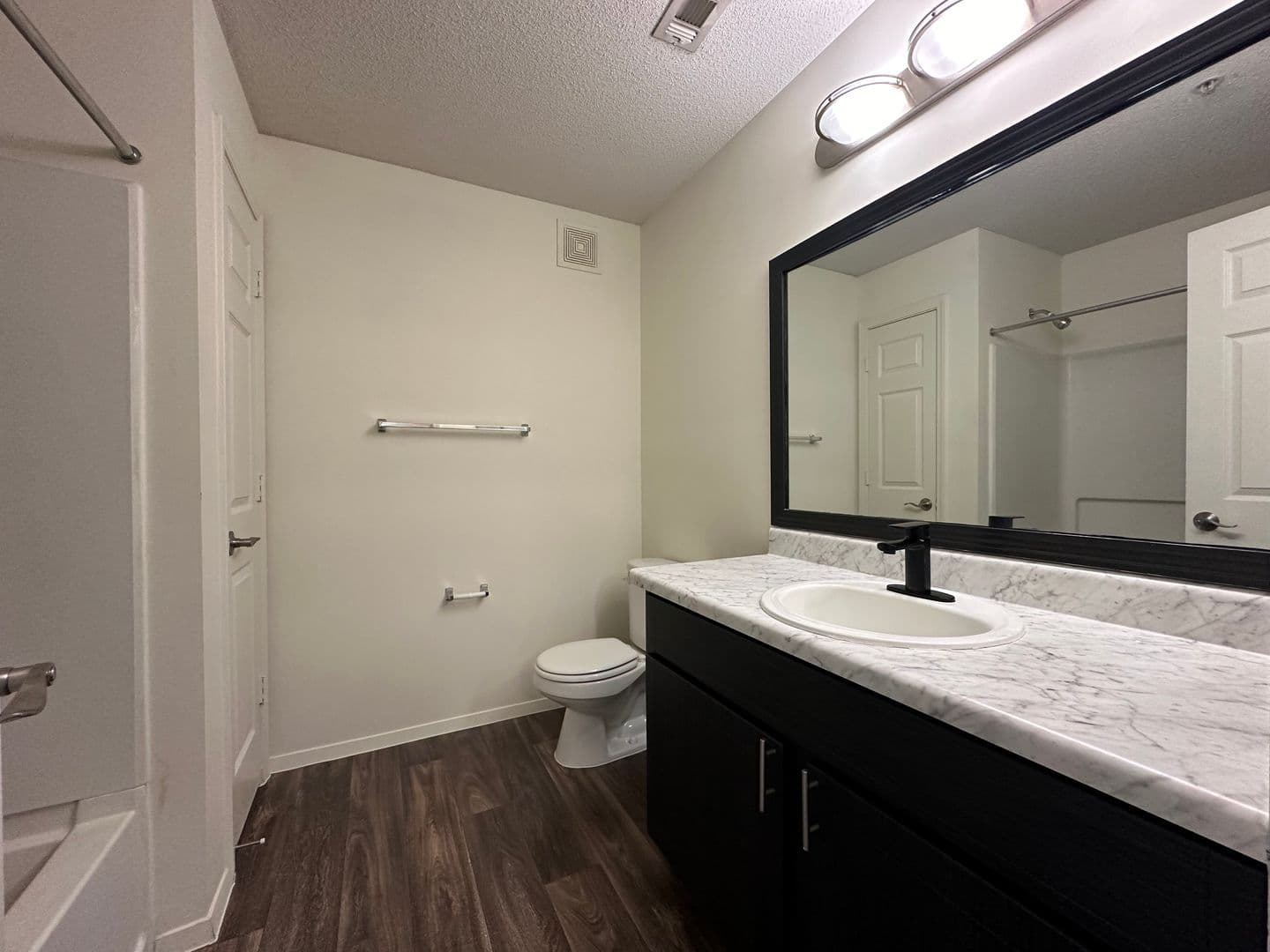 Horn Lake Apartment: 4375 Highway 51 North