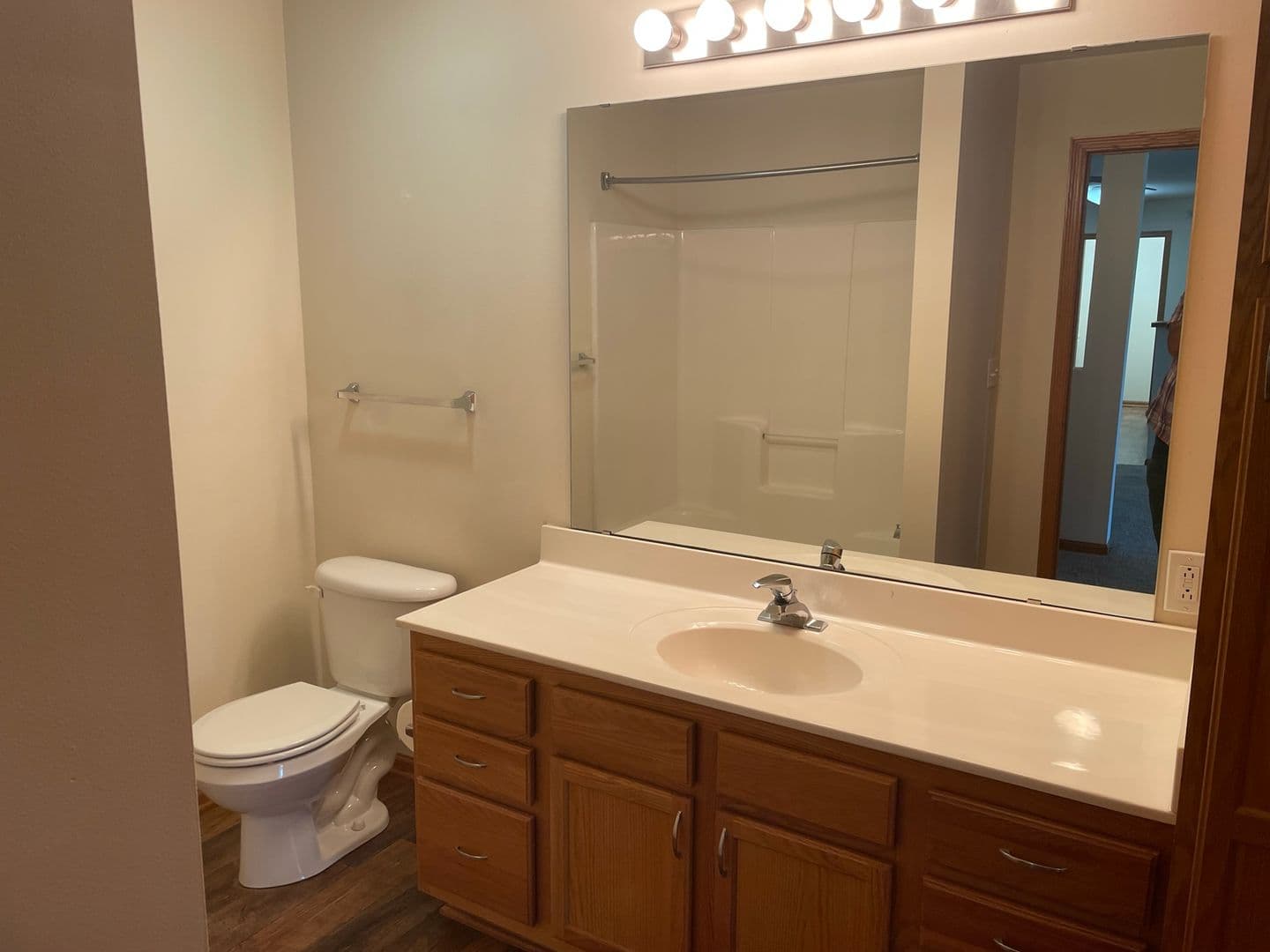 Madison Apartment: 925 Harrington Dr