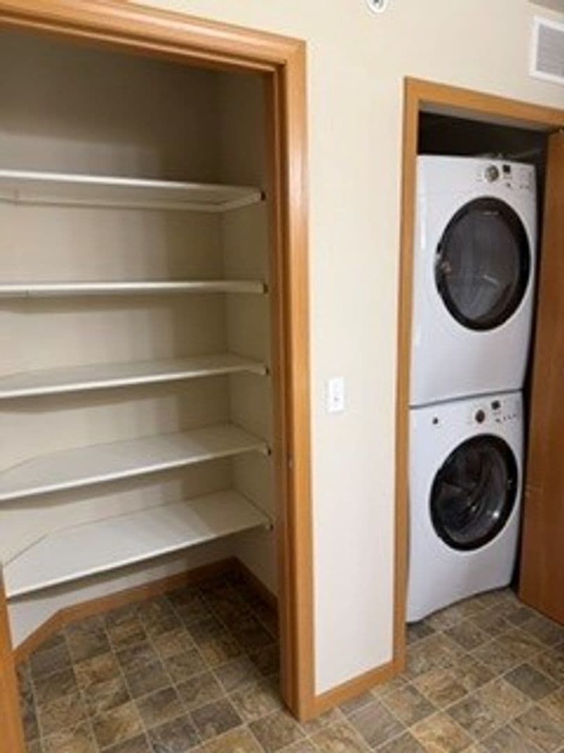 Monona Apartment: 5001 Monona Drive