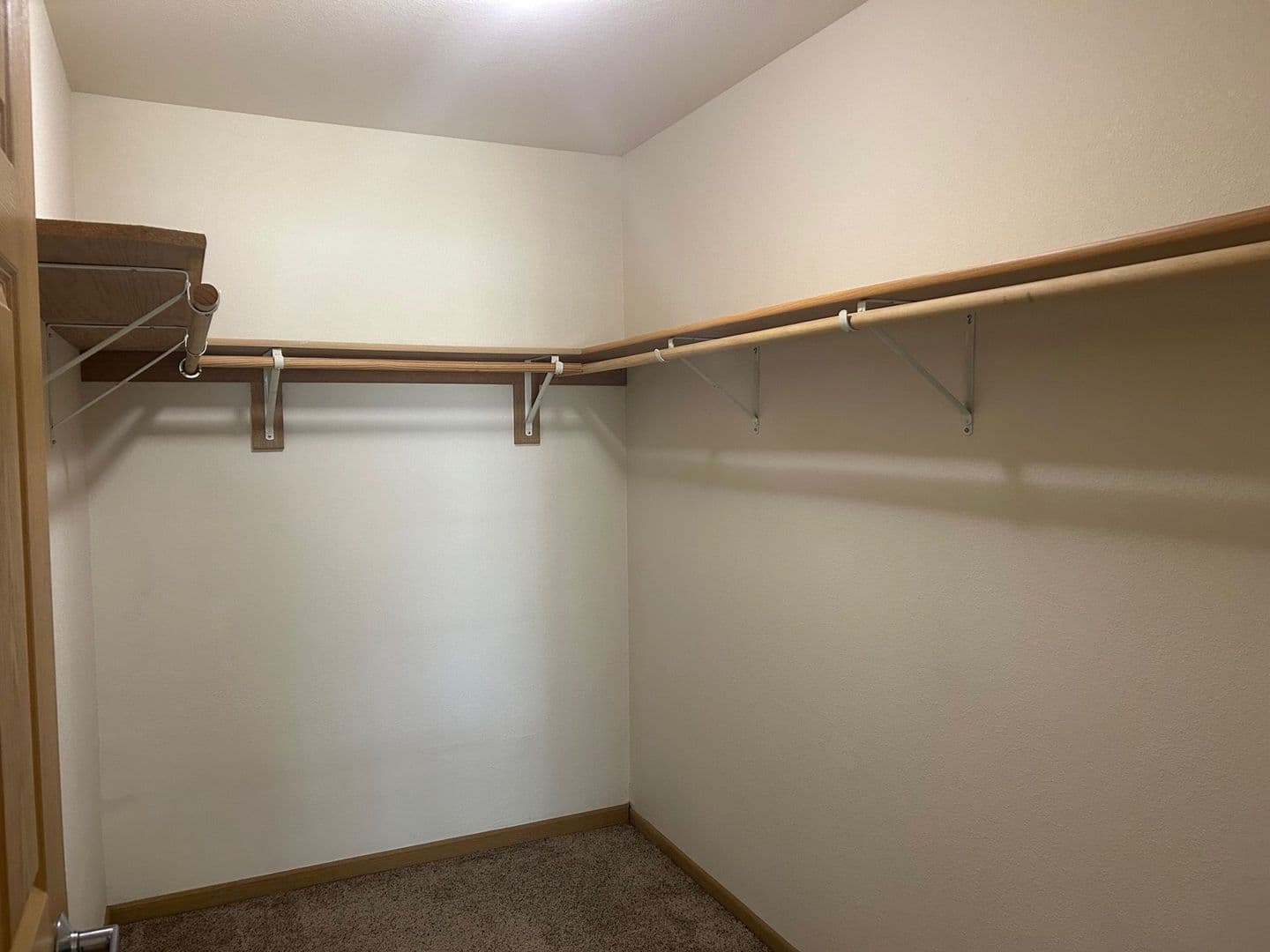 Madison Apartment: 5440 Congress Ave