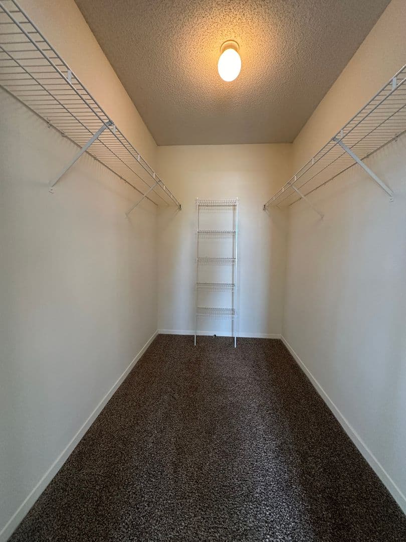 Horn Lake Apartment: 4375 Highway 51 North
