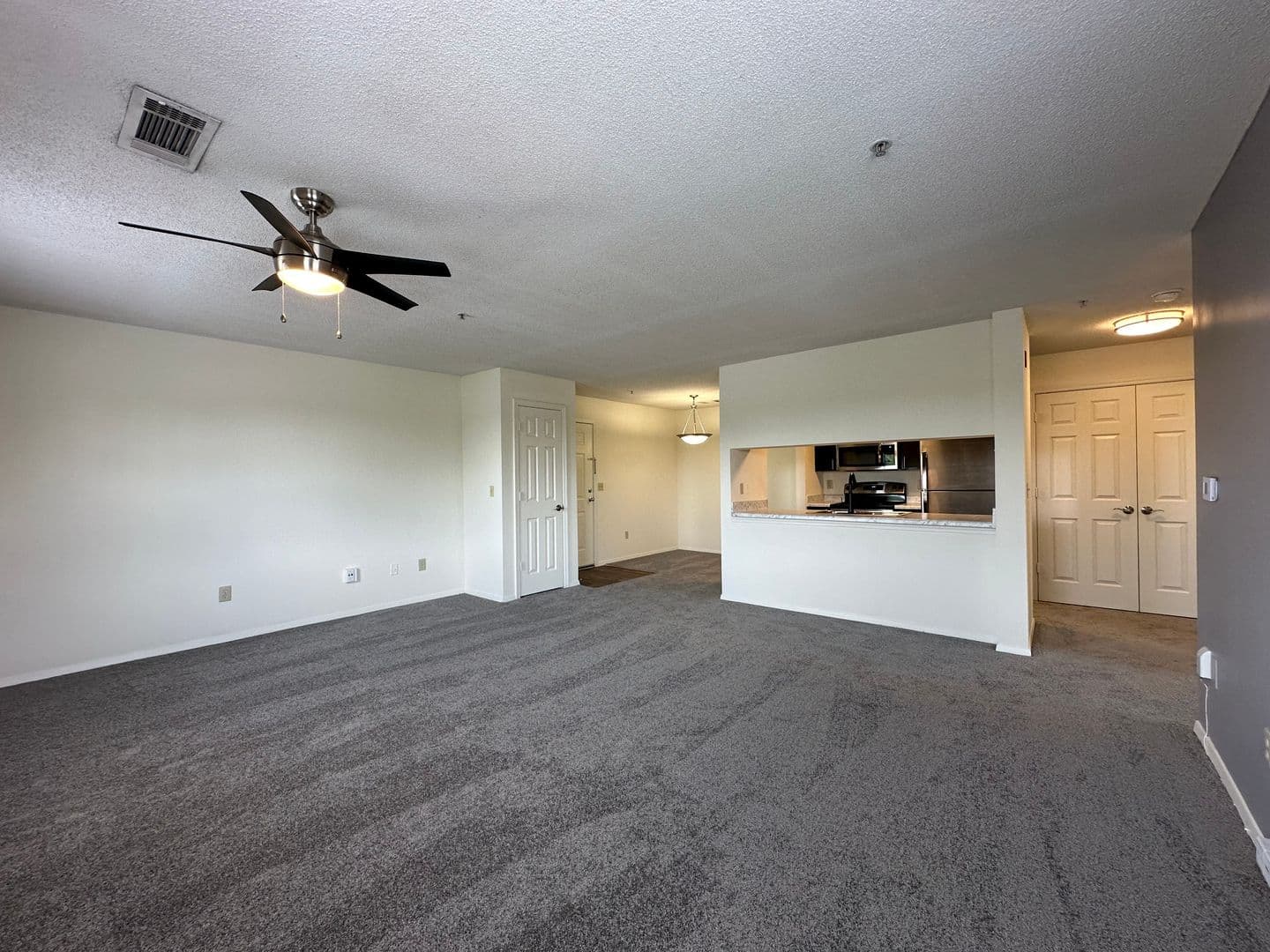 Horn Lake Apartment: 4375 Highway 51 North