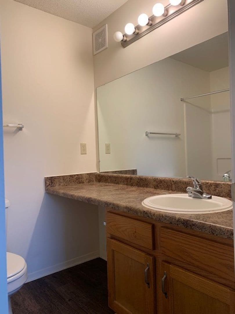 Horn Lake Apartment: 4375 Highway 51 North