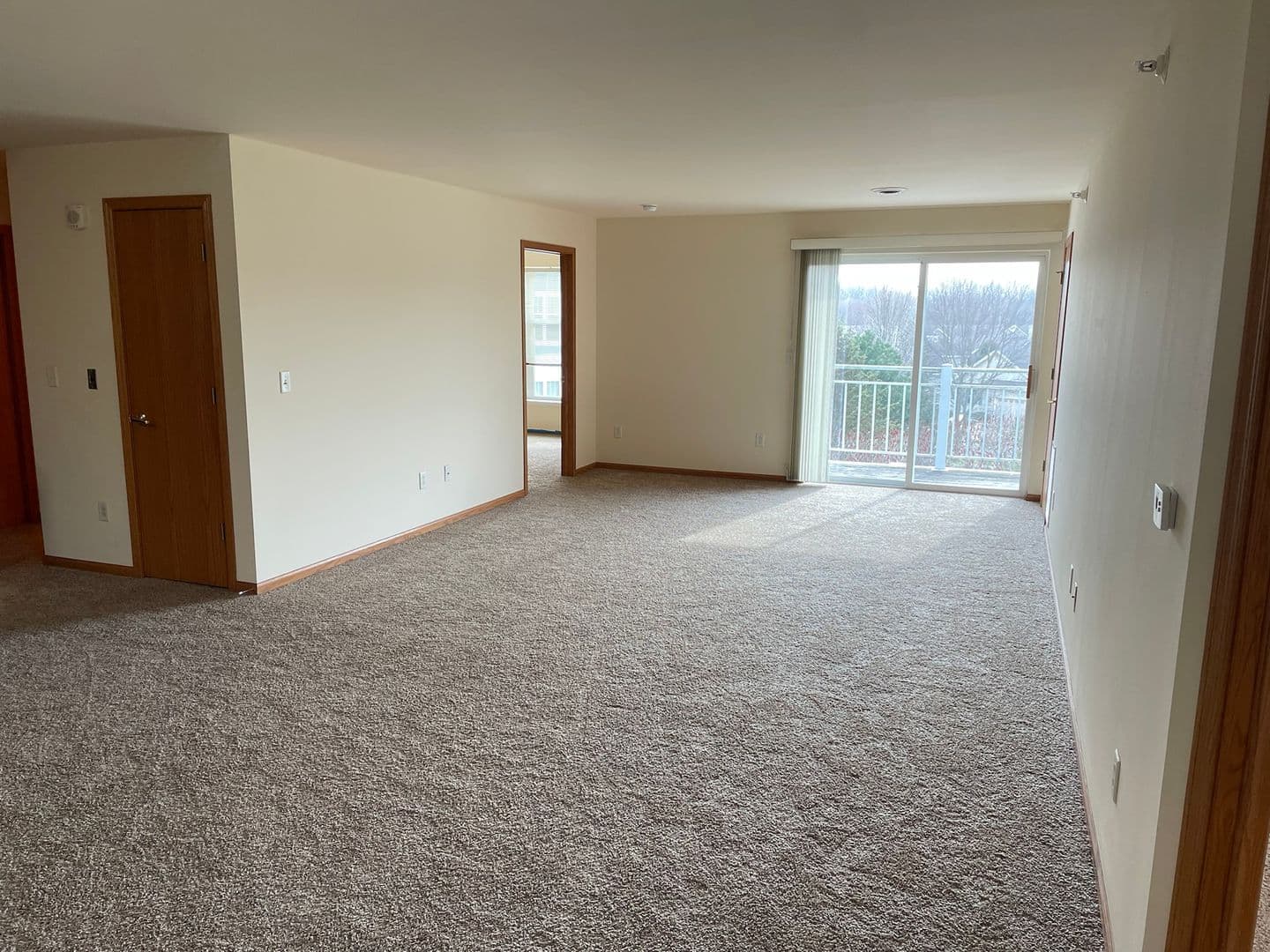 Madison Apartment: 925 Harrington Dr