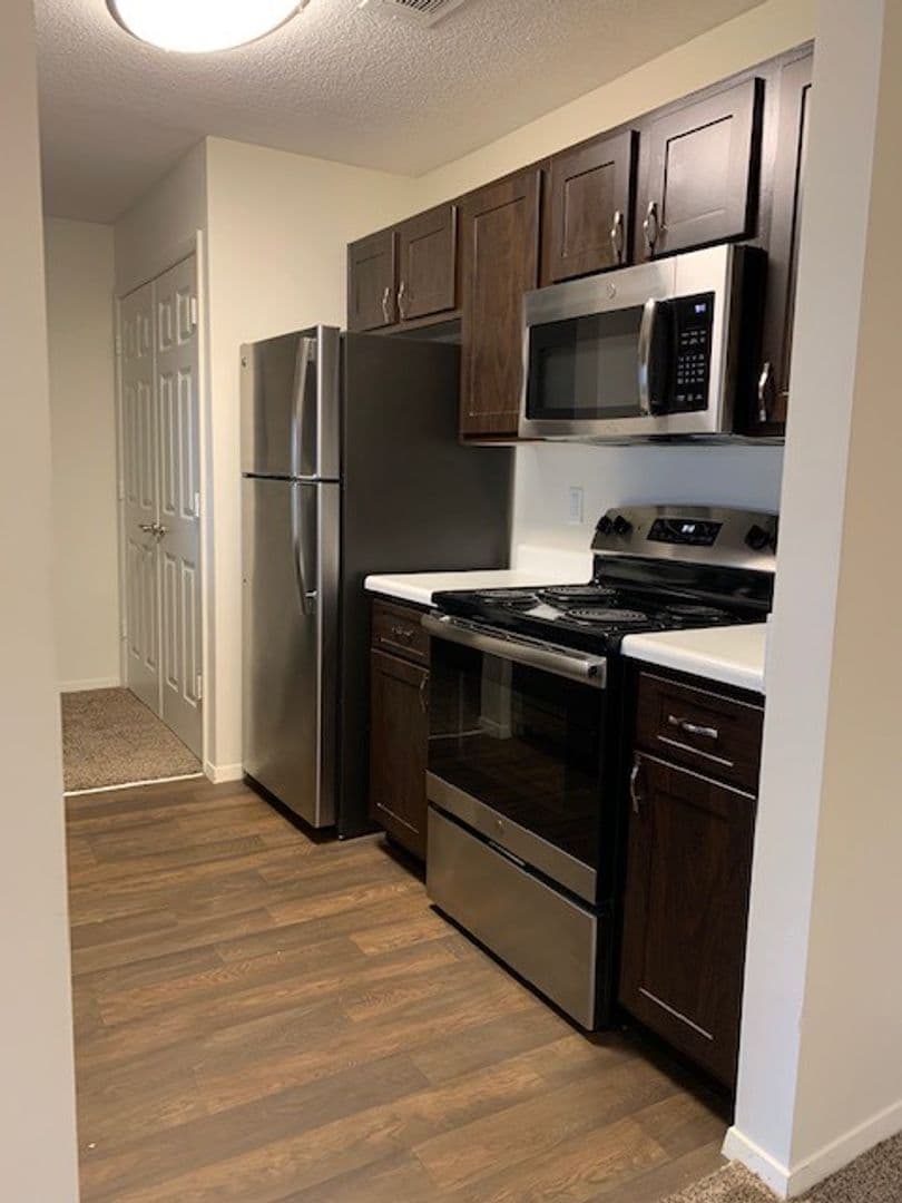Horn Lake Apartment: 4375 Highway 51 North