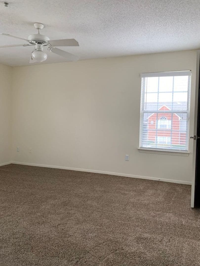 Horn Lake Apartment: 4375 Highway 51 North