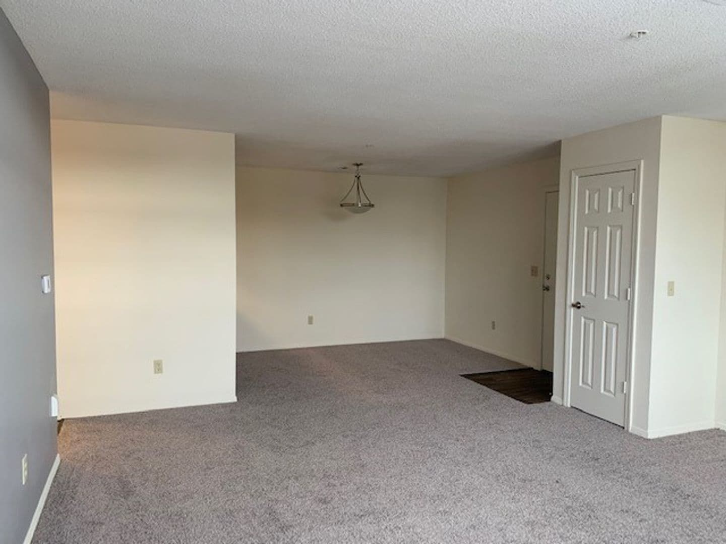 Horn Lake Apartment: 4375 Highway 51 North