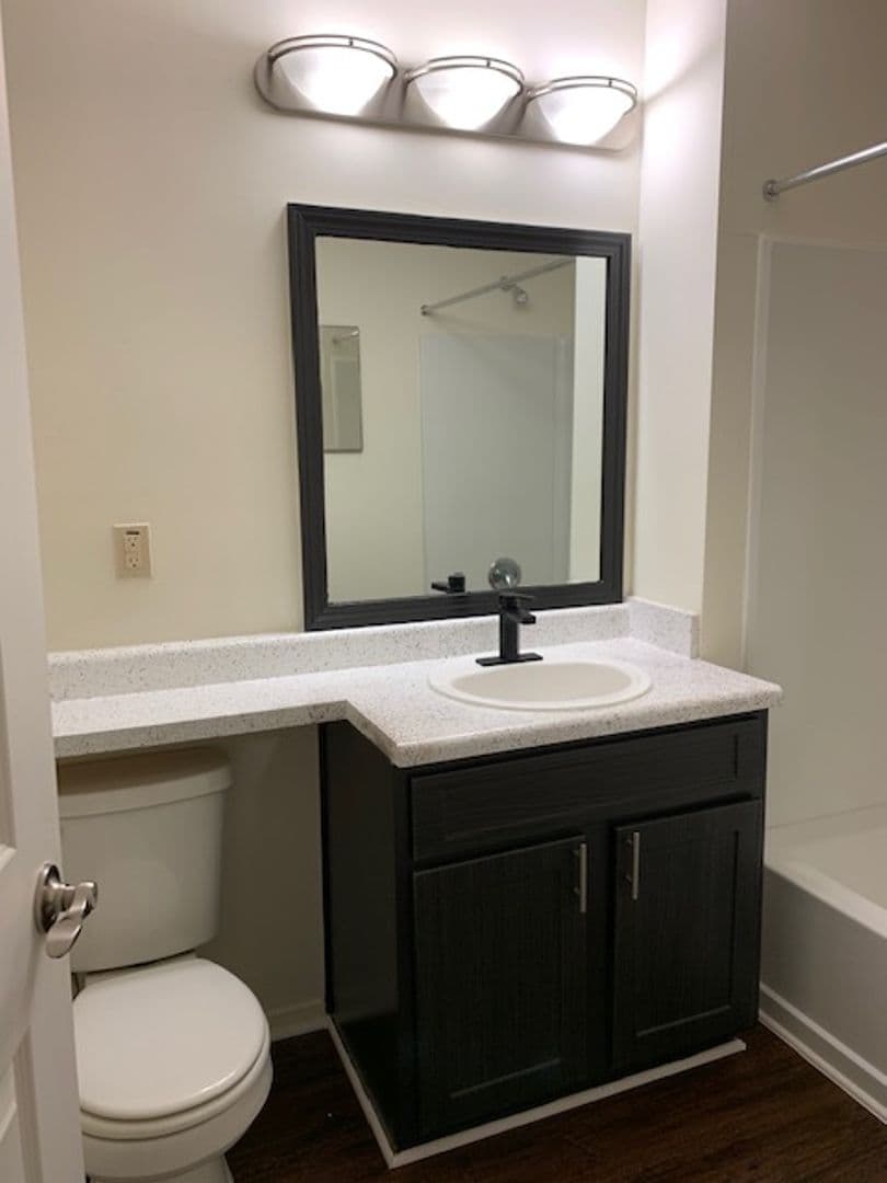 Horn Lake Apartment: 4375 Highway 51 North