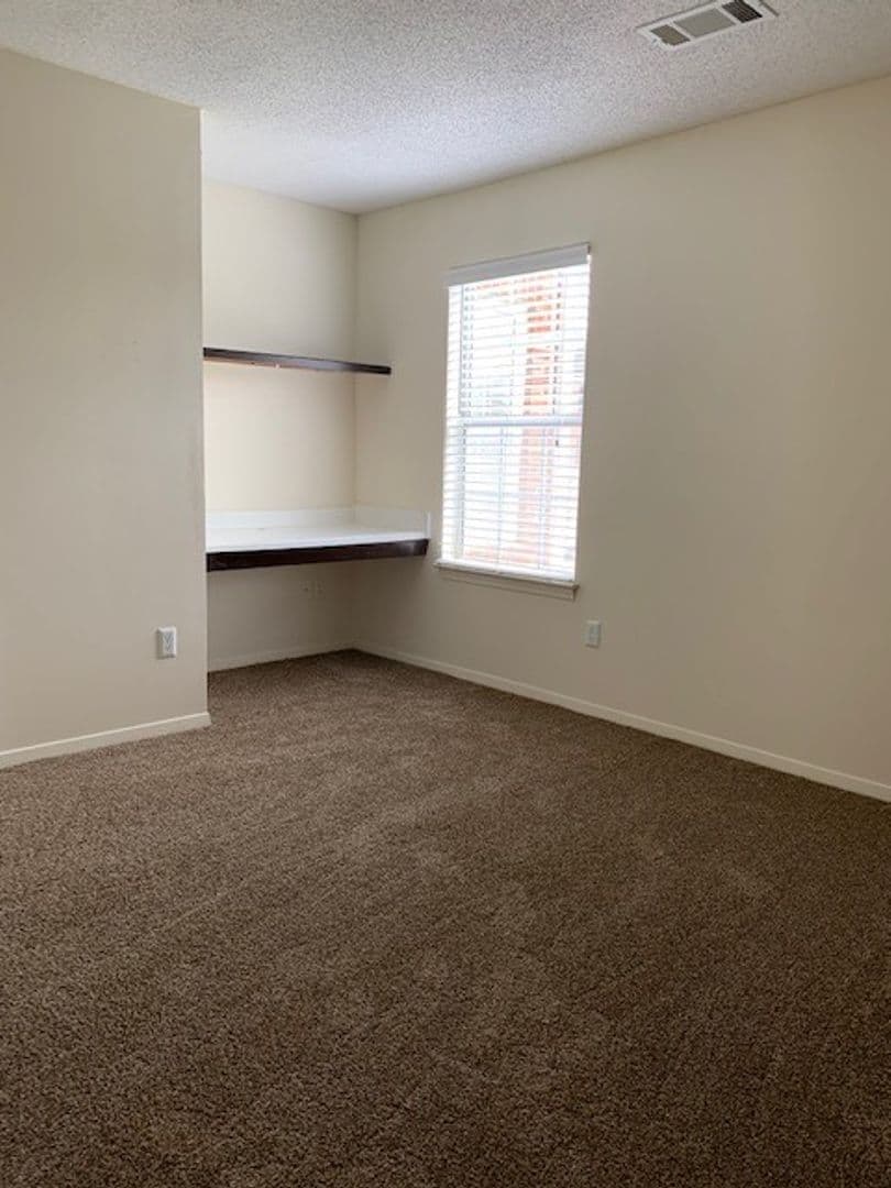 Horn Lake Apartment: 4375 Highway 51 North