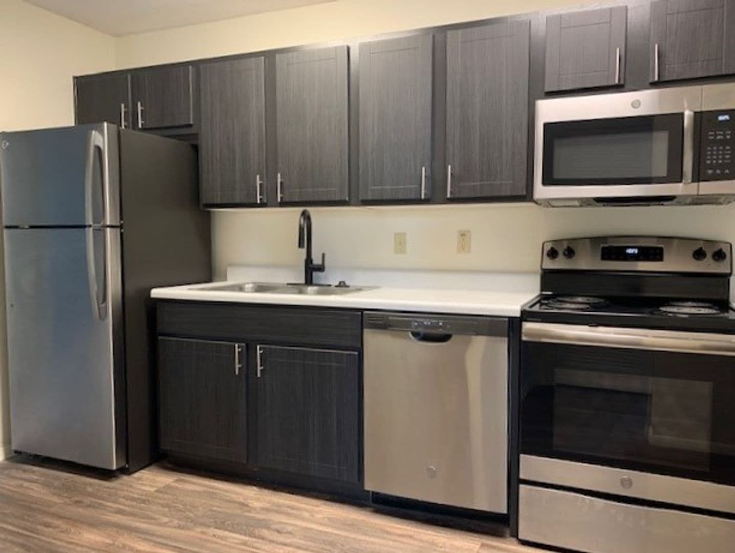 Horn Lake Apartment: 4375 Highway 51 North