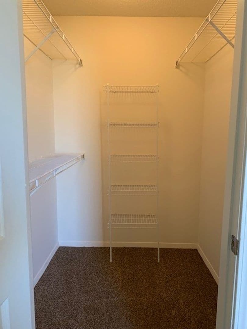 Horn Lake Apartment: 4375 Highway 51 North