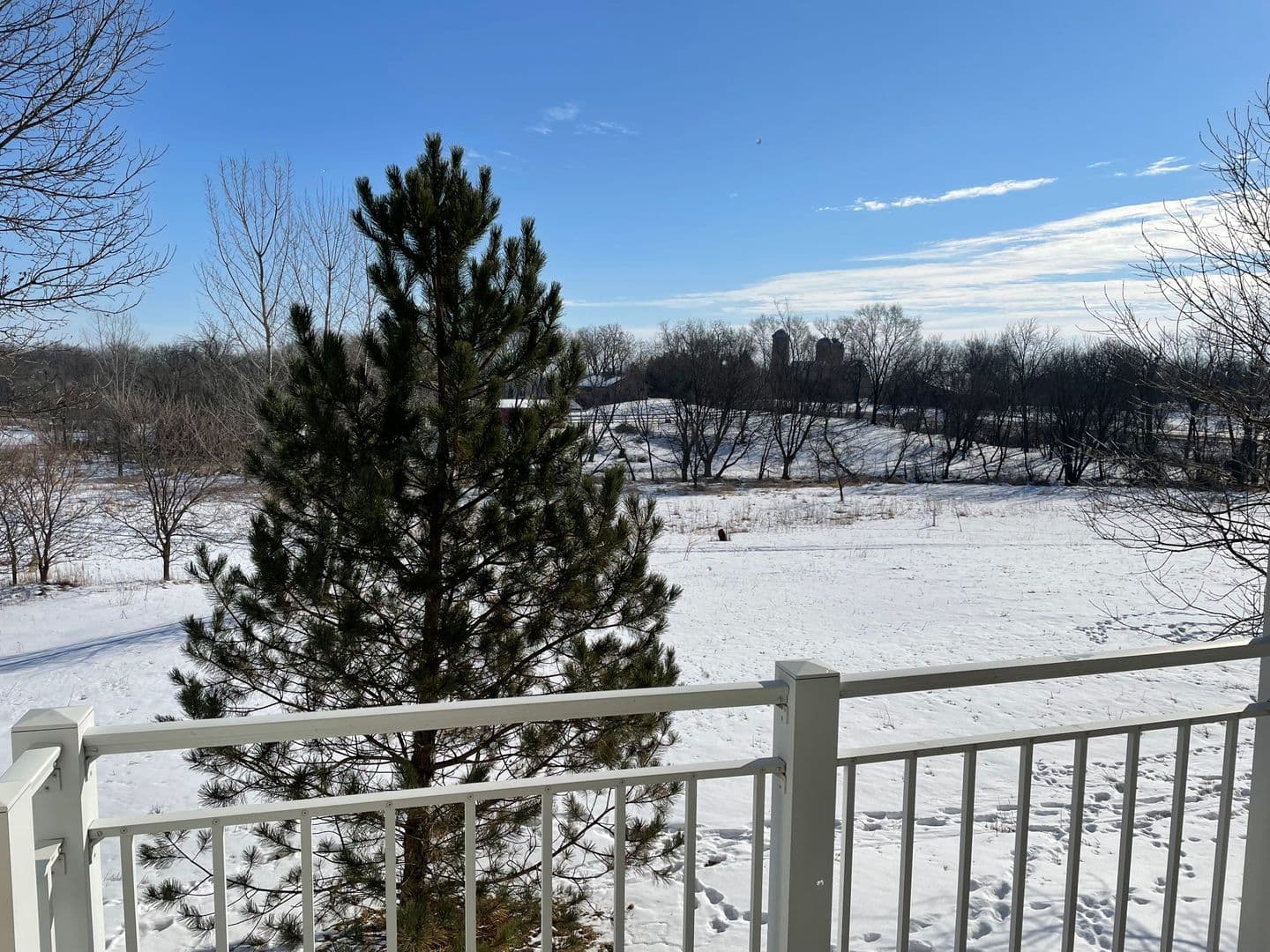 Madison Apartment: 925 Harrington Dr