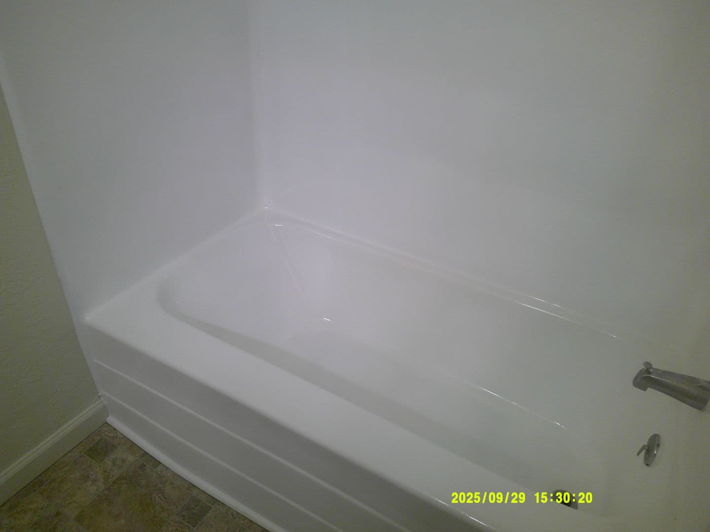 Salem Apartment: 1253 Royvonne Ave. SE