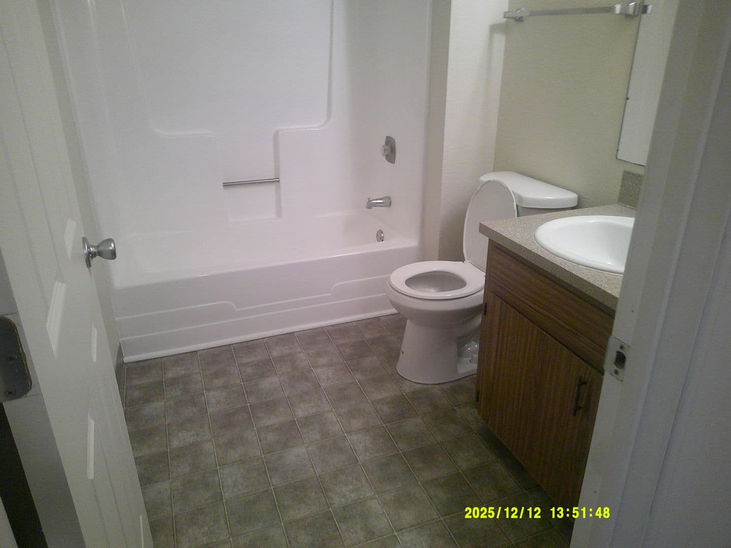 Keizer Apartment: 1195 Clearview Avenue NE