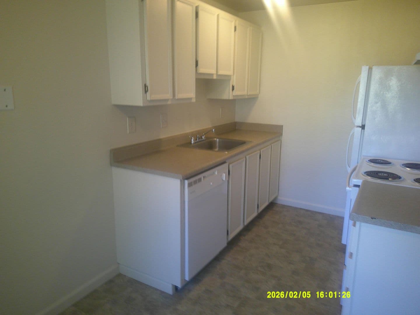 Salem Apartment: 1253 Royvonne Ave. SE