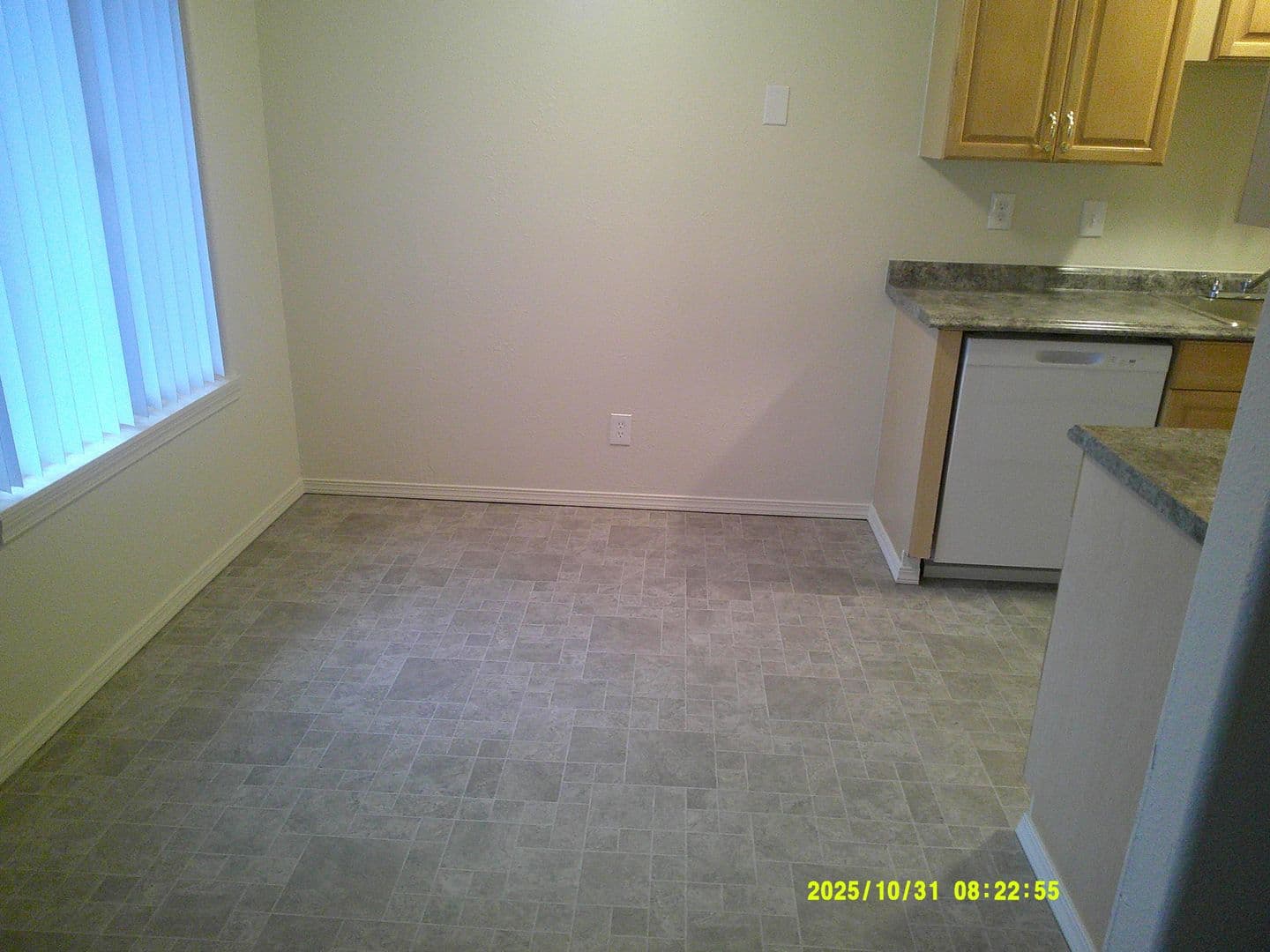 Salem Apartment: 1253 Royvonne Ave. SE