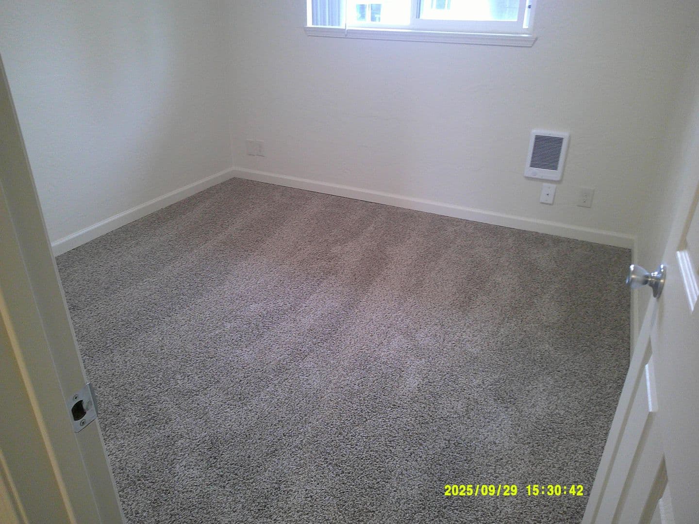 Salem Apartment: 1253 Royvonne Ave. SE