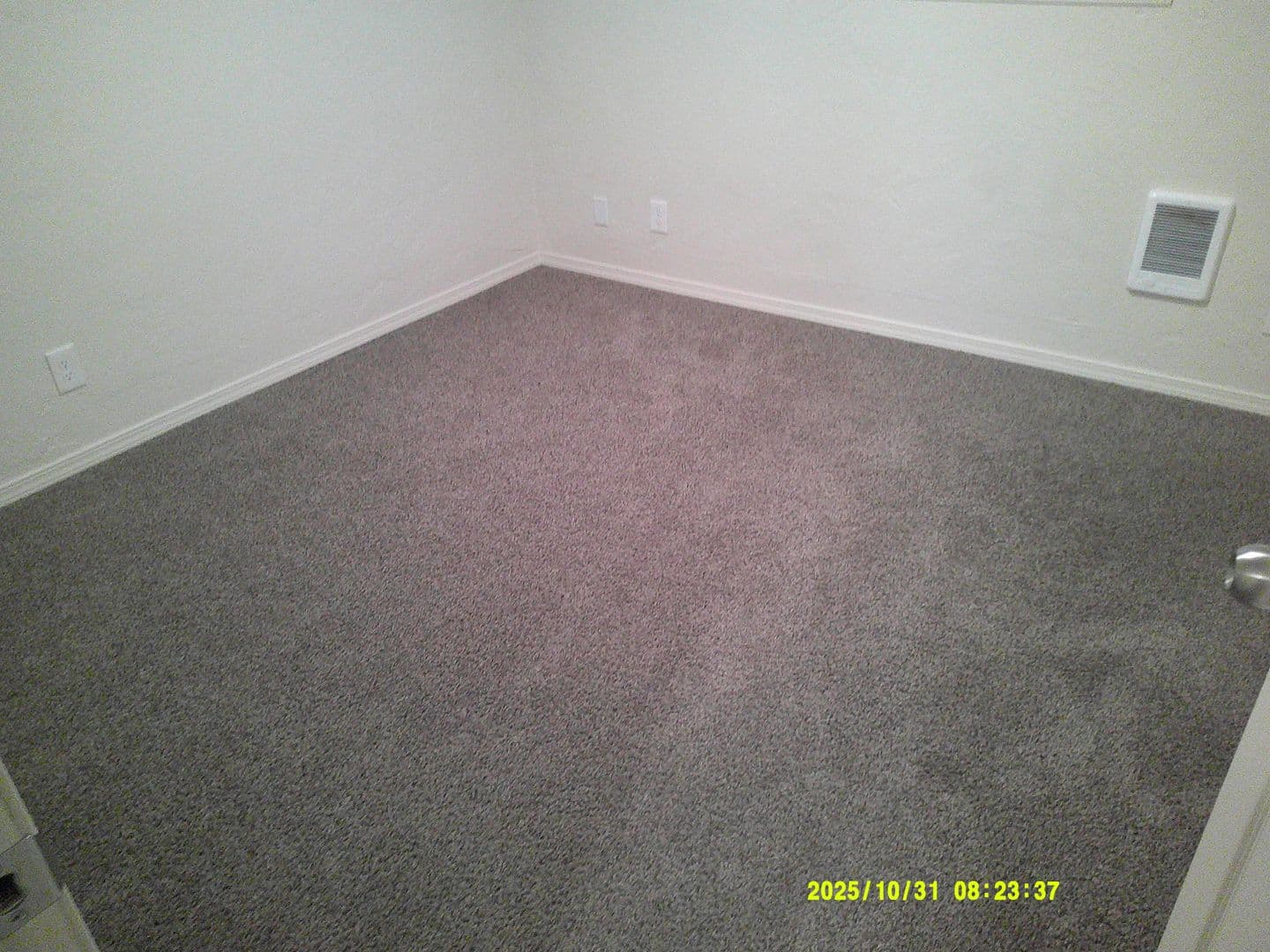 Salem Apartment: 1253 Royvonne Ave. SE