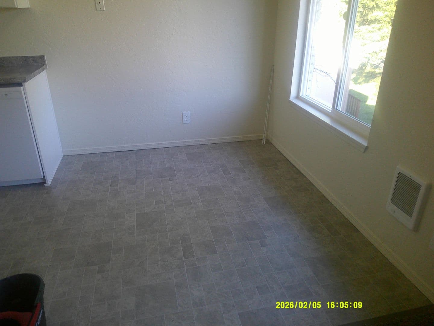 Salem Apartment: 1253 Royvonne Ave. SE