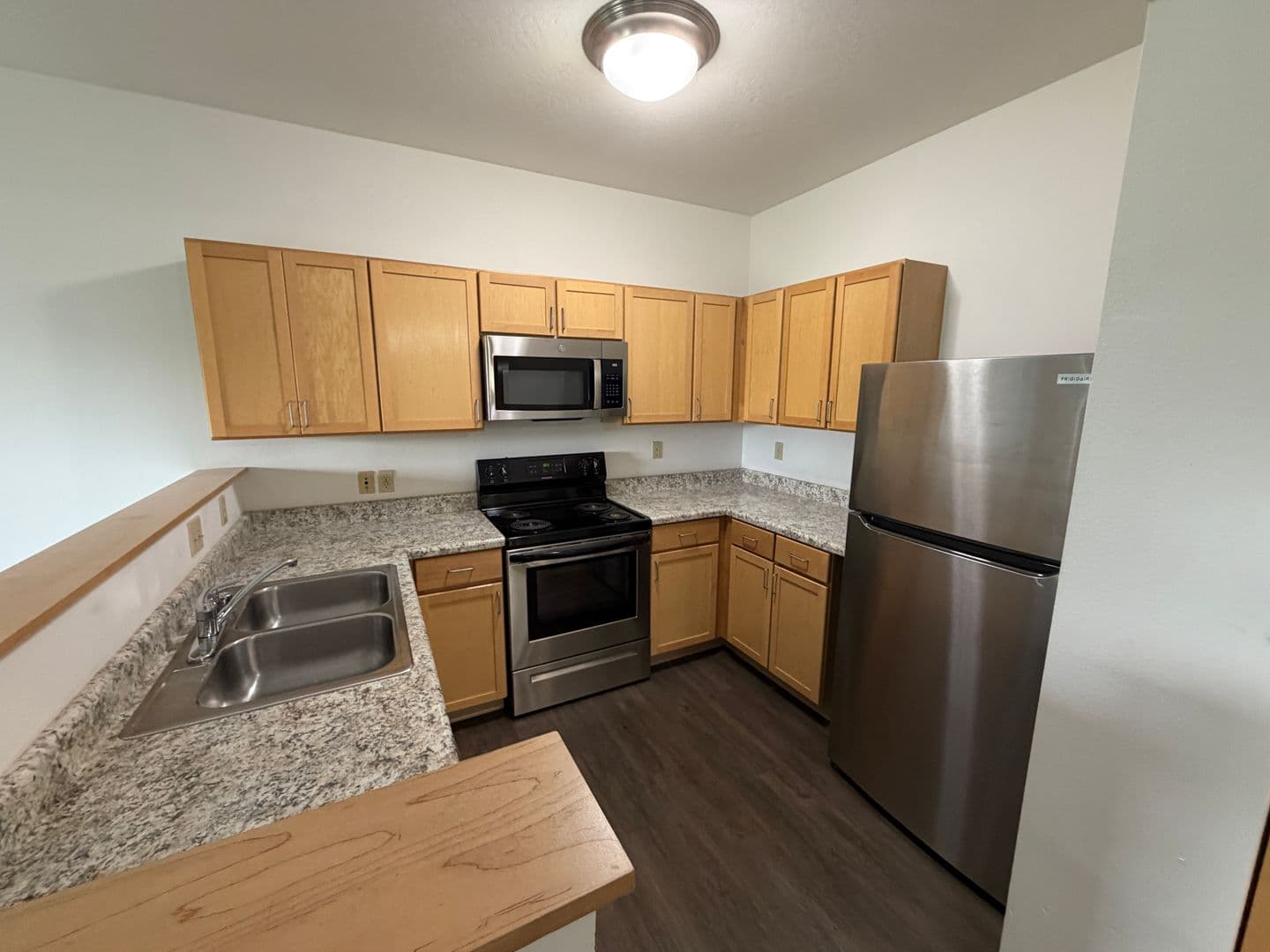 Milwaukee Apartment: 1830 N Hubbard Street
