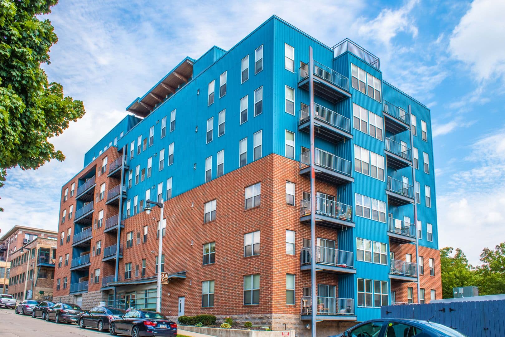 Milwaukee Apartment: 1830 N Hubbard Street
