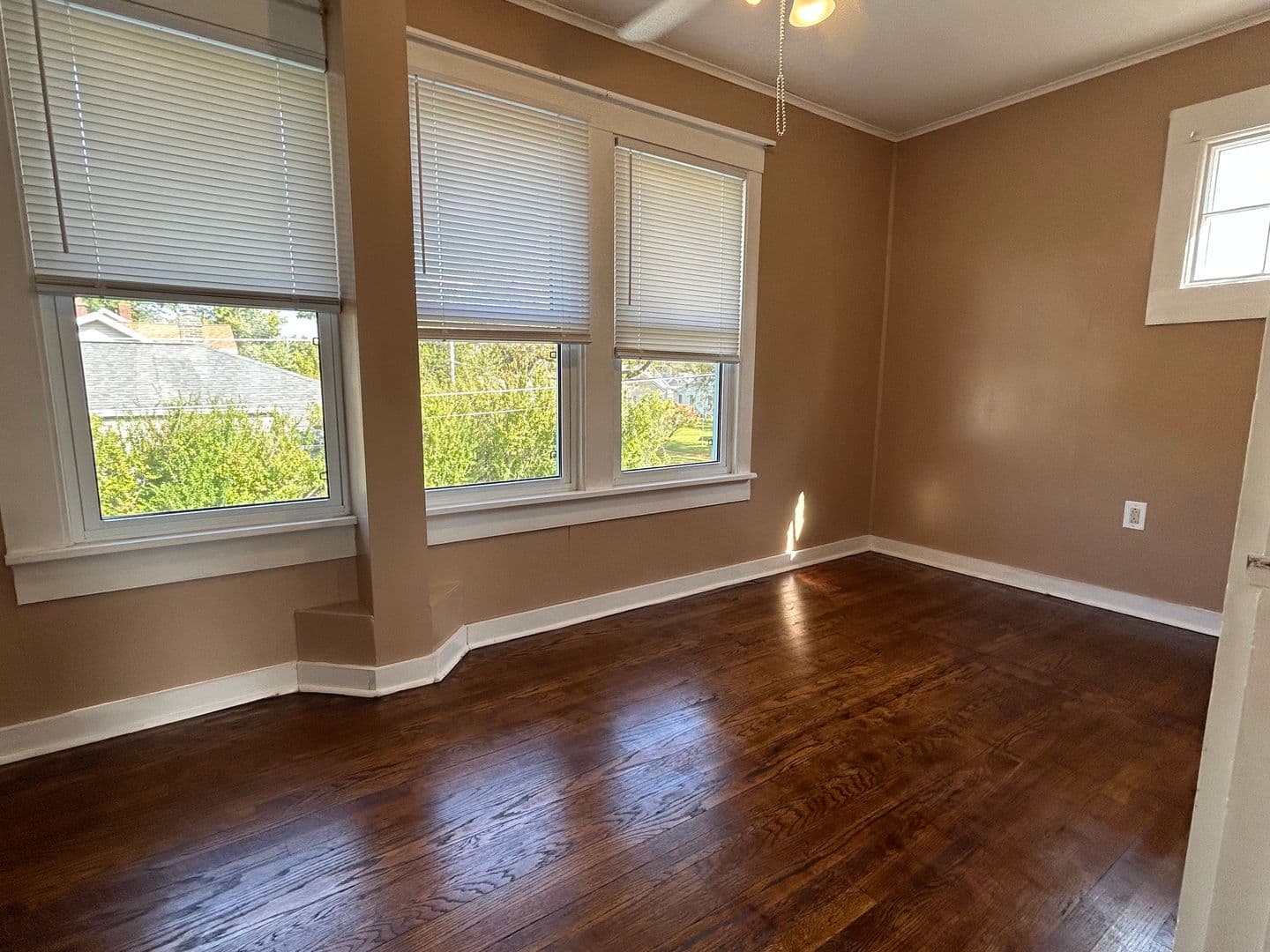 Moline House: 2721 15th ST