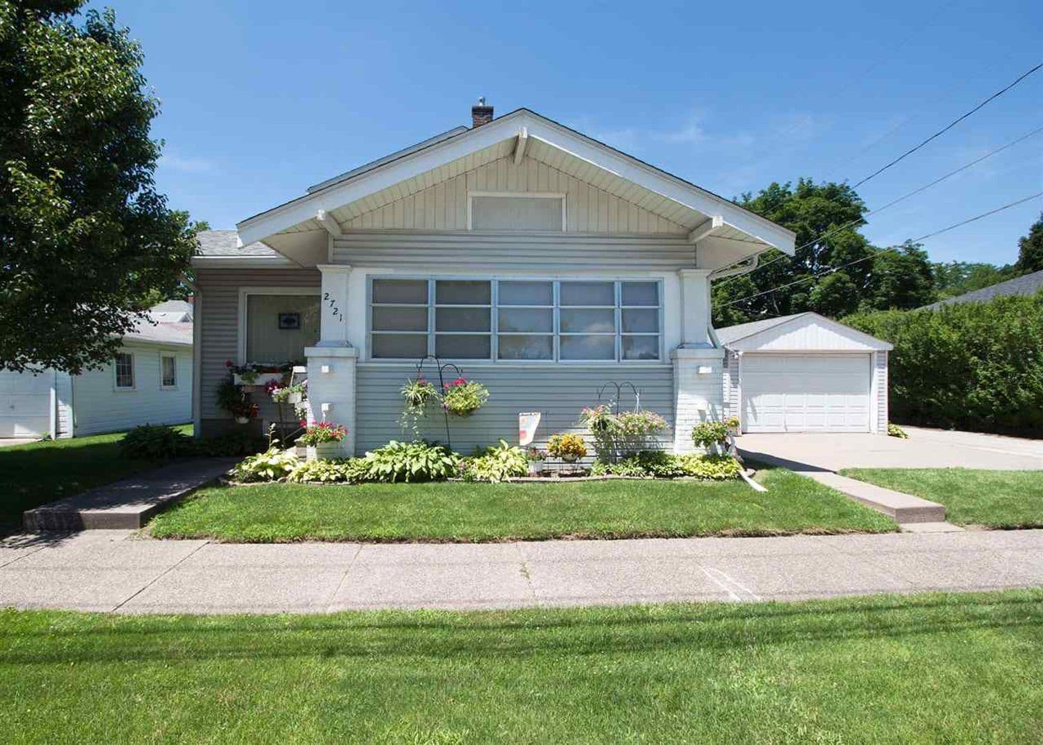 Moline House: 2721 15th ST