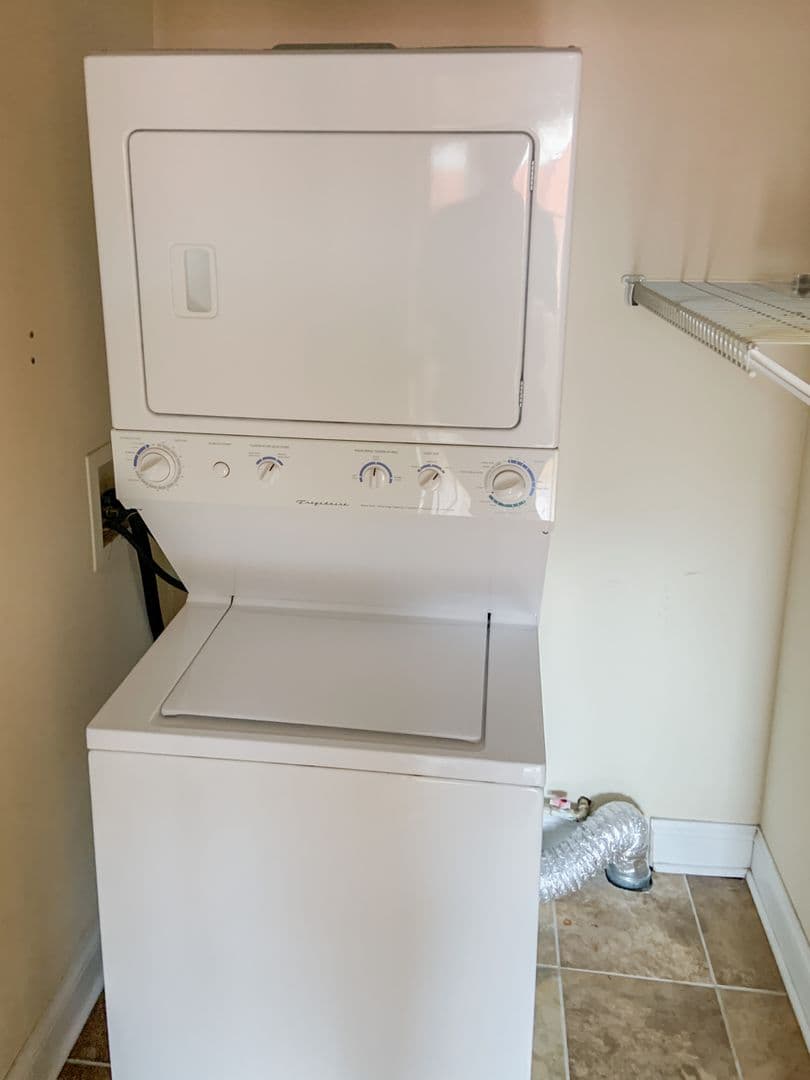 Chicago Apartment: 3229 N. Kenmore Ave.