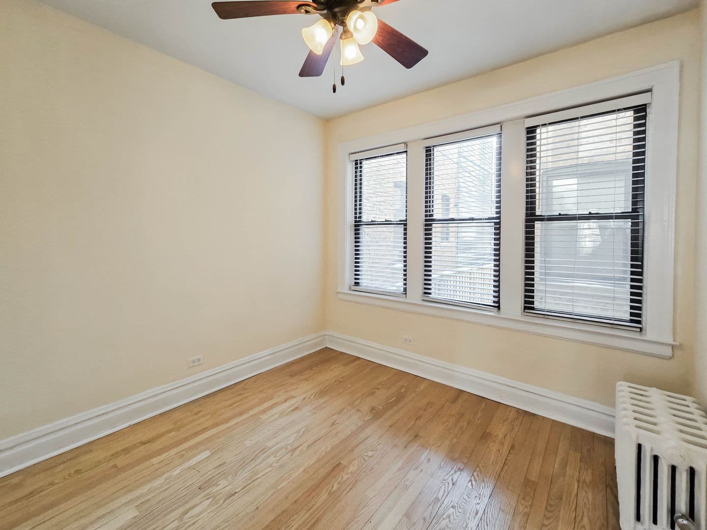 Chicago Apartment: 4715 N. Leavitt St.