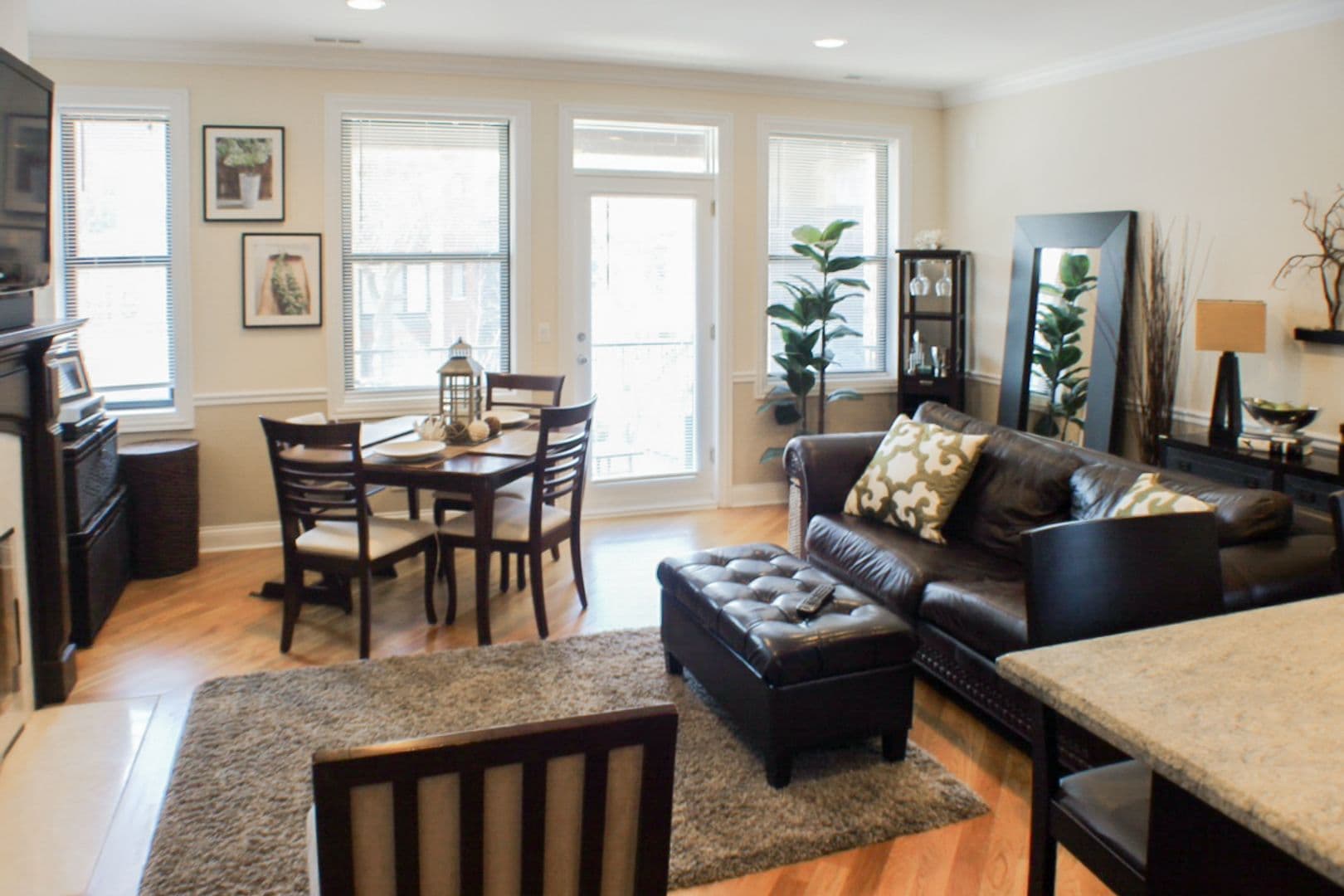 Chicago Apartment: 3229 N. Kenmore Ave.