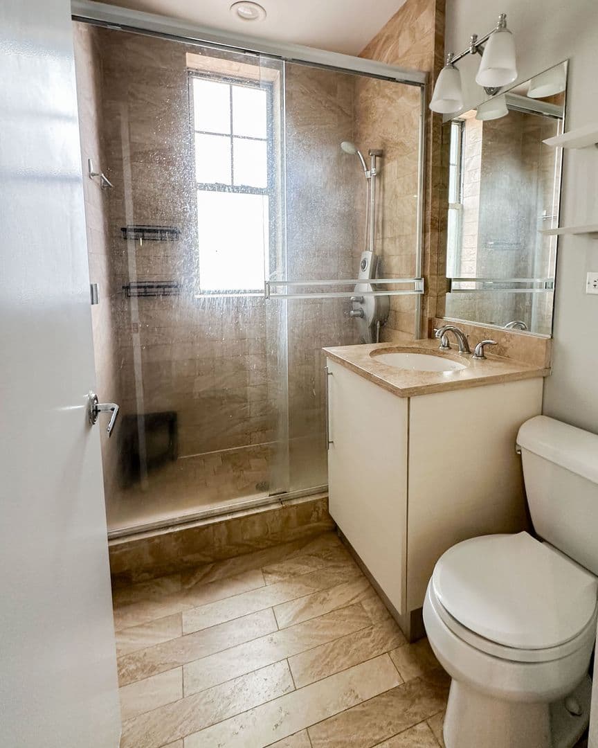 Chicago Apartment: 1849 W. Cornelia Ave.
