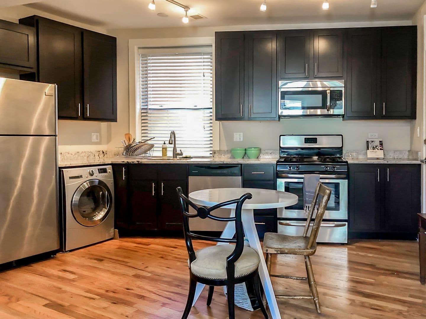 Chicago Apartment: 2229 W. Wilson Ave.