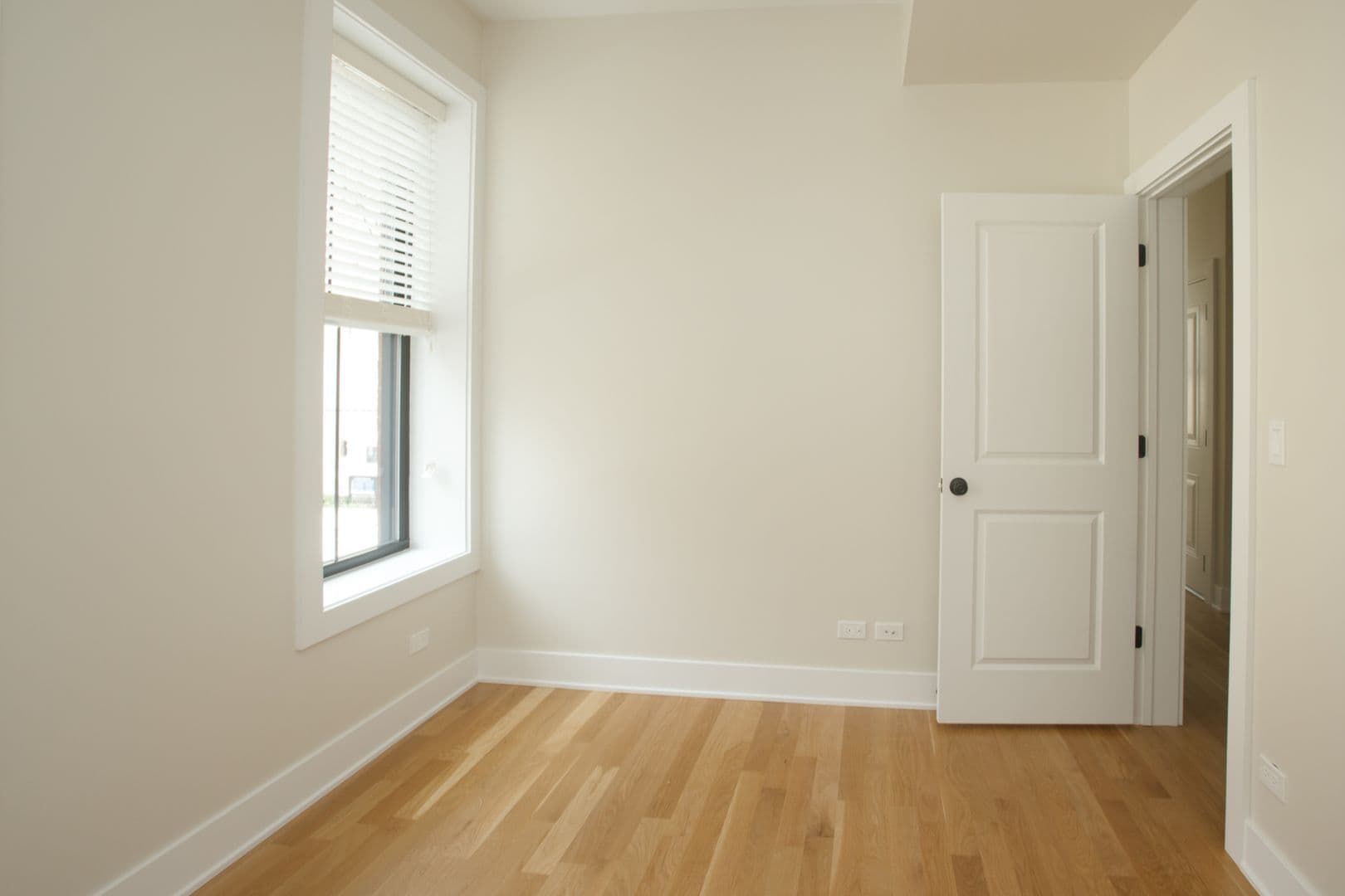 Chicago Apartment: 1405 W. Belden Ave.