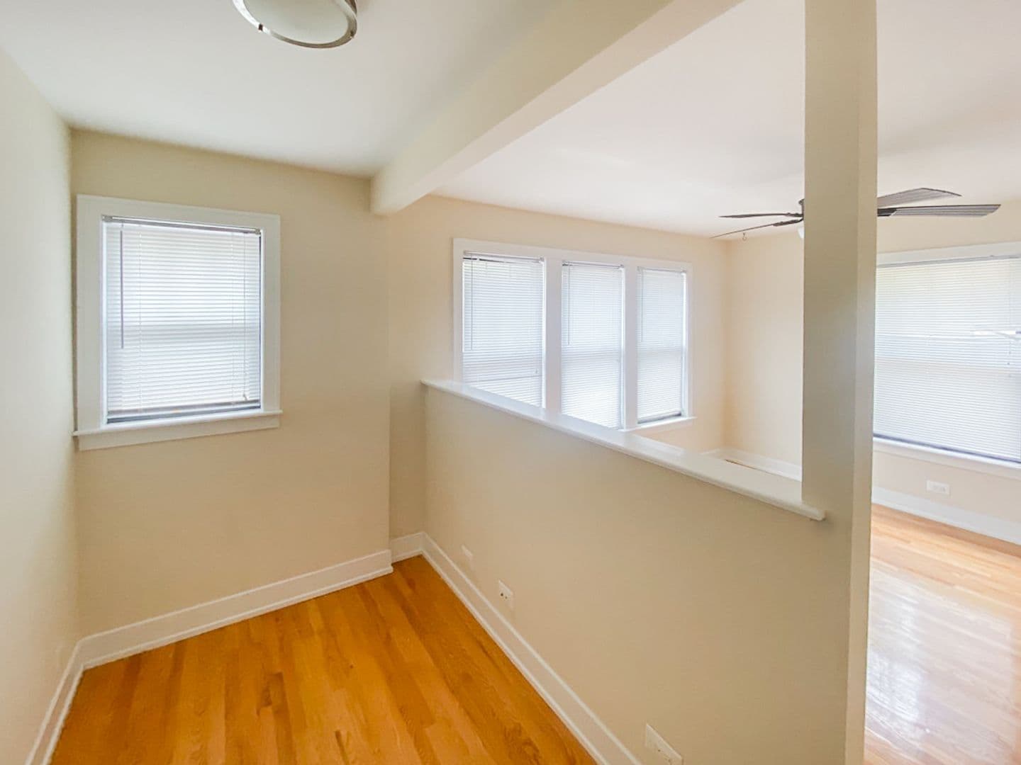 Chicago Apartment: 512 W. Cornelia Ave.