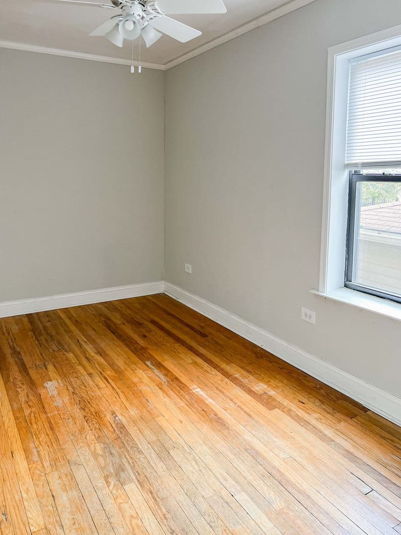 Chicago Apartment: 4844 N. Rockwell St.