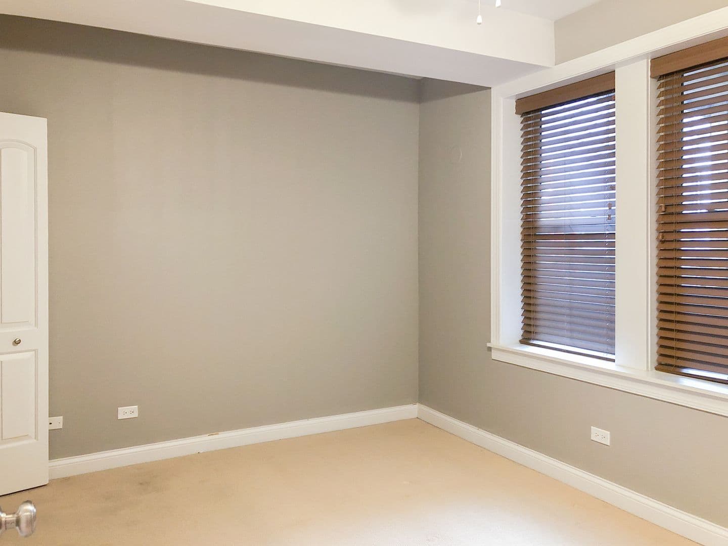 Chicago Apartment: 1634 W. Grace St.