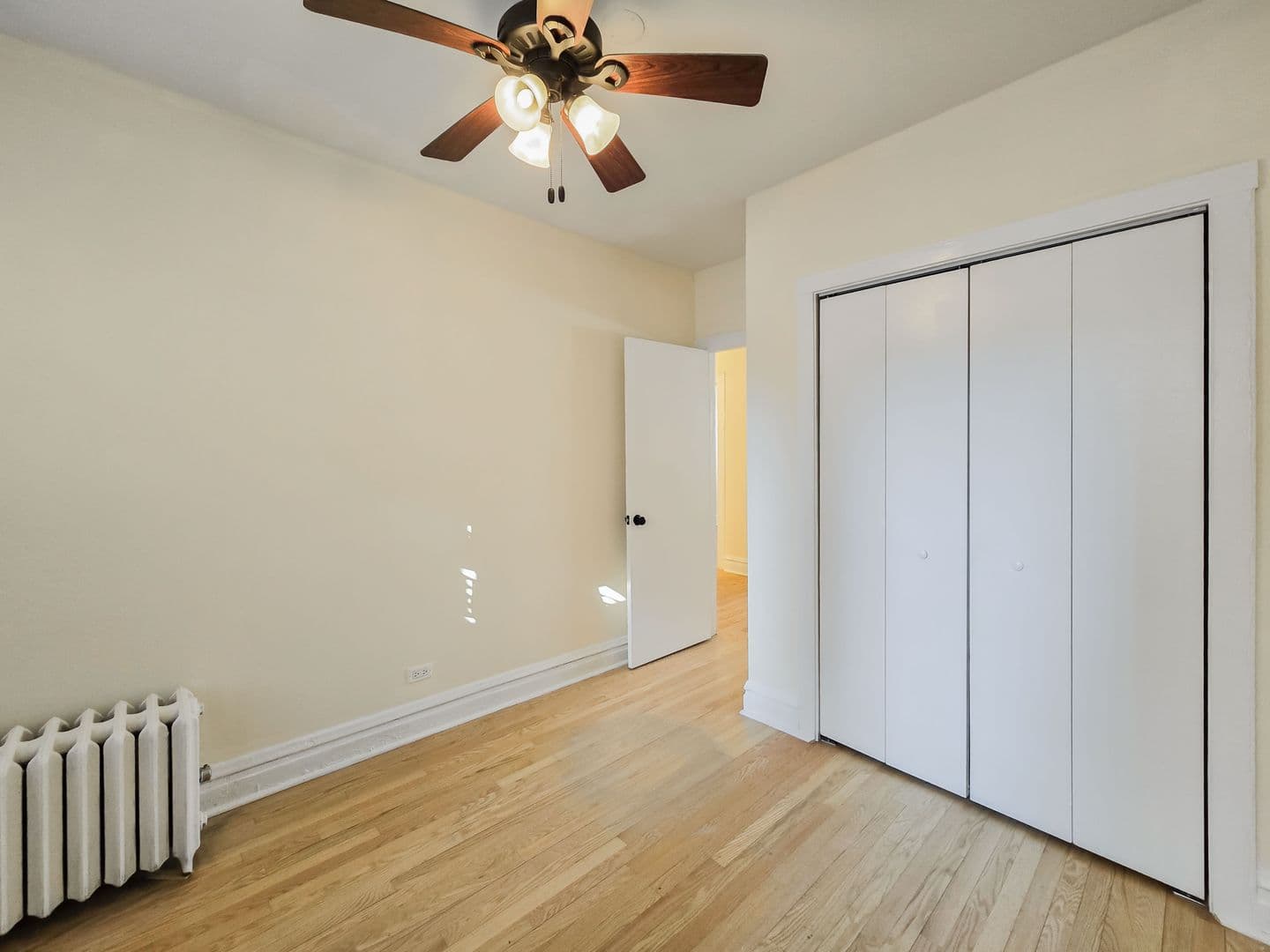 Chicago Apartment: 4715 N. Leavitt St.