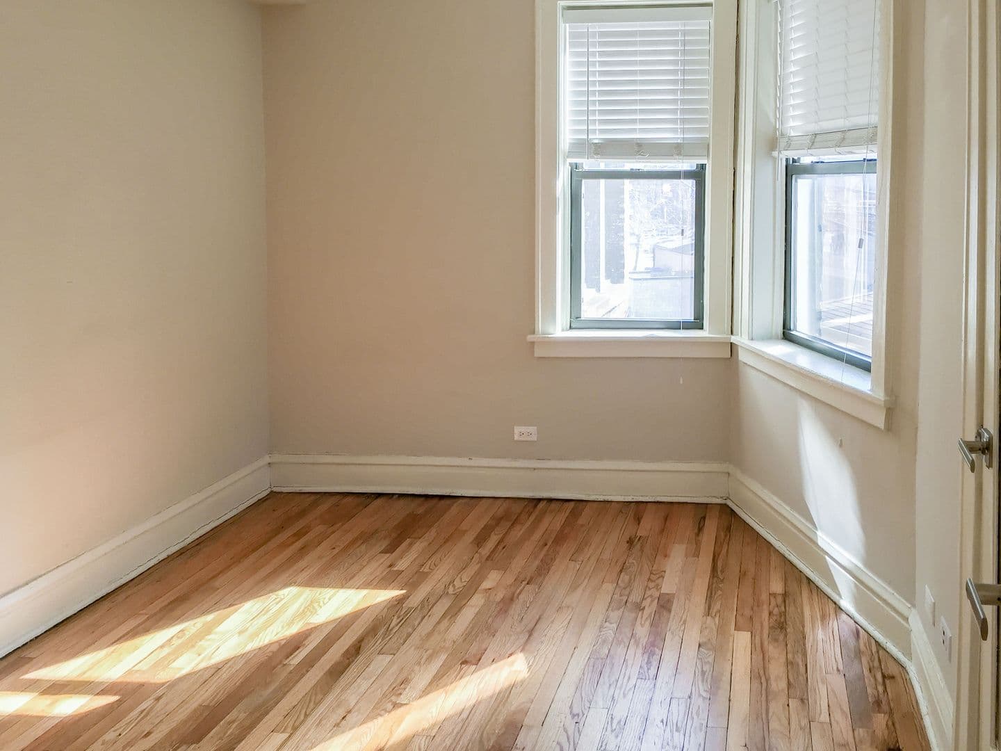 Chicago Apartment: 2229 W. Wilson Ave.