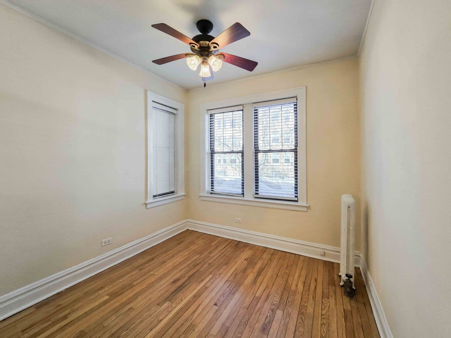Chicago Apartment: 4715 N. Leavitt St.